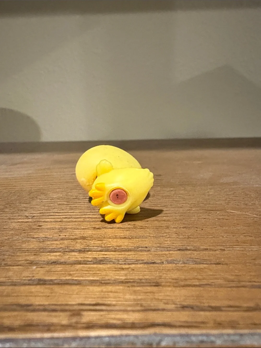 Littlest Pet Shop Yellow Chick with Blue Eyes